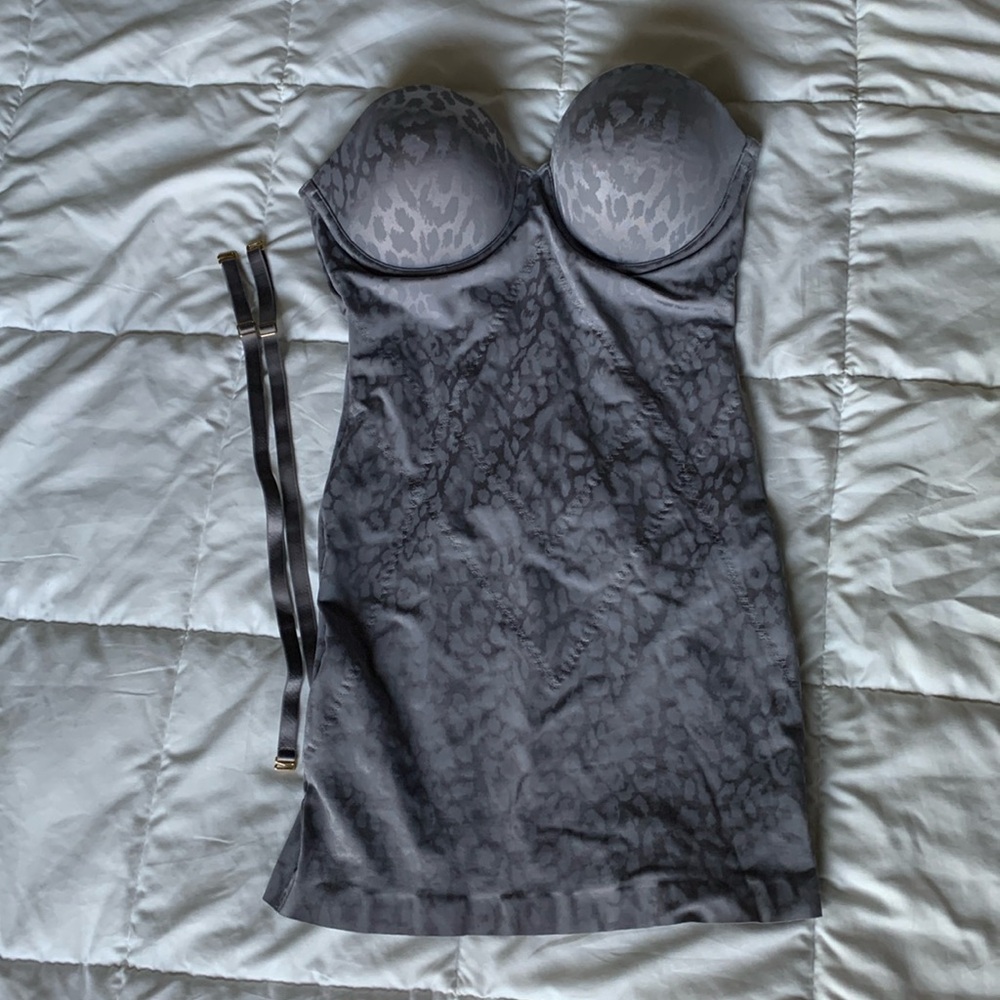 NWOT Grey Victoria's Secret shape wear